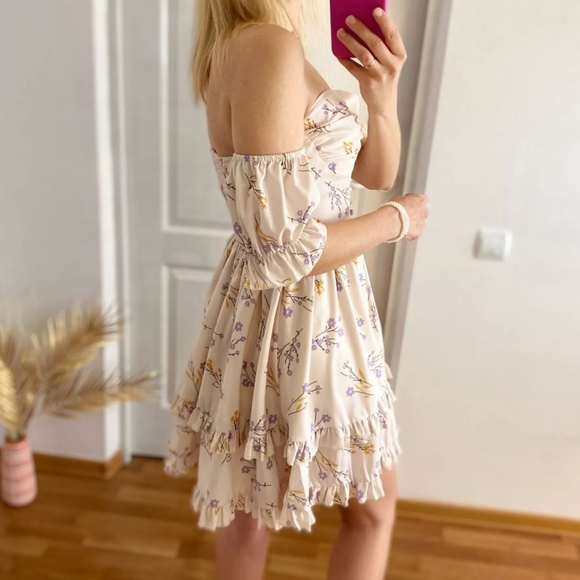 Tiered Ruffle Off The Shoulder Floral Corset Style Dress - Picture 2 of 12